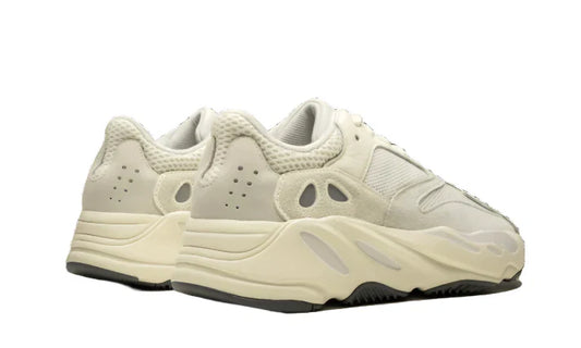 Adidas Yeezy 700 Analog